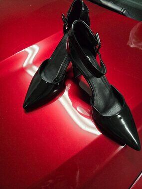 Dress black heels